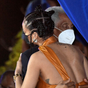 Rihanna, Garfield Sobers - Le prince Charles, prince de Galles assiste à la cérémonie d'investiture présidentielle en présence de Rihanna à Heroes Square à Bridgetown à la Barbade le 29 novembre 2021.