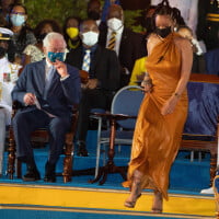 Rihanna superstar sexy à la Barbade : même le prince Charles est sous le charme !