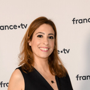 Léa Salamé au photocall de la conférence de presse de France 2 au théâtre Marigny à Paris le 18 juin 2019 © Coadic Guirec / Bestimage