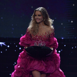 Amandine Petit (Miss France 2021) lors du concours Miss France 2022. Le 11 décembre 2021.