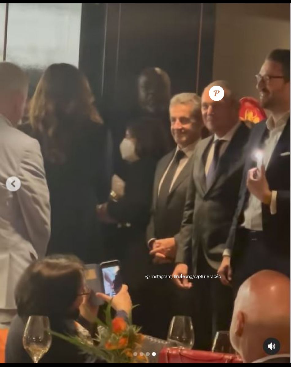 Carla Bruni et Nicolas Sarkozy lors de la soirée d'ouverture du Bulgari Hotel à Paris, le 1er décembre 2021