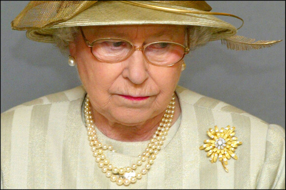 Archives - Elizabeth II le 8 avril 2005 inaugure le musée Churchill à Londres