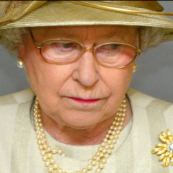 Archives - Elizabeth II le 8 avril 2005 inaugure le musée Churchill à Londres