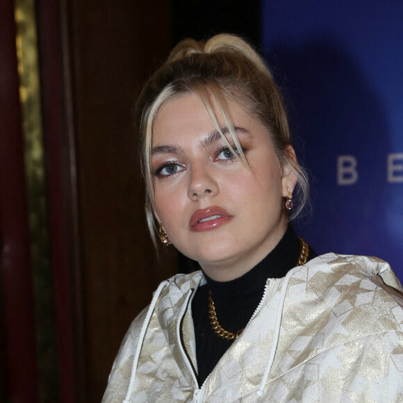 Louane lors de la première de "Belle" au Grand Rex, à Paris, le 6 décembre 2021. Photo by Jerome Domine/ABACAPRESS.COM