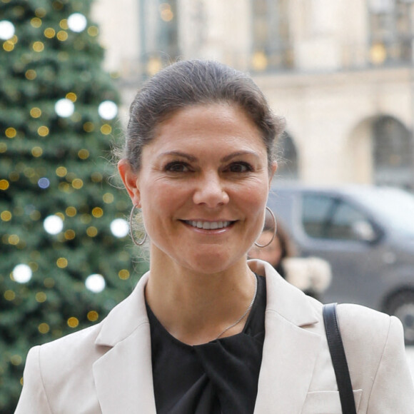 La princesse Victoria de Suède arrive au 6ème sommet d'affaires franco-suédois sur la décarbonisation de l'économie au pavillon Vendôme à Paris, France, le 6 décembre 2021. © Christophe Clovis/Bestimage