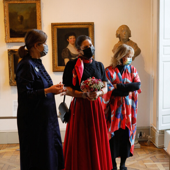 La princesse héritière Victoria de Suède visite l'institut suédois à l'occasion du 50ème anniversaire de son ouverture, ainsi que l'exposition "On va au parc" et la collection Tessin mise en place par Maria Ridelberg-Lemoine et l'illustratrice Beatrice Alemagna à l'Hôtel de Marle à Paris, France, le 05 décembre 2021. © Christophe Clovis / Bestimage