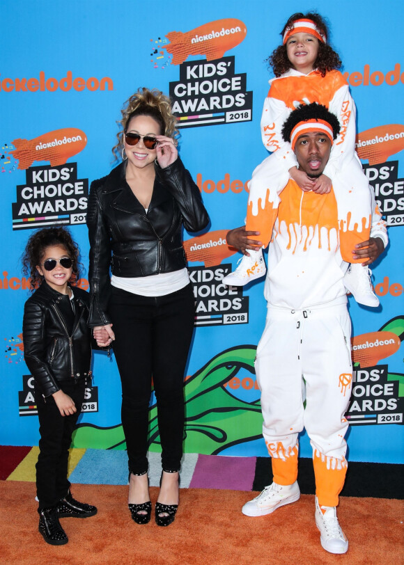 Mariah Carey et Nick Cannon avec leurs enfants Morrocan et Monroe à la soirée Nickelodeon's 2018 Kids' Choice Awards à Inglewood, le 24 mars 2018 