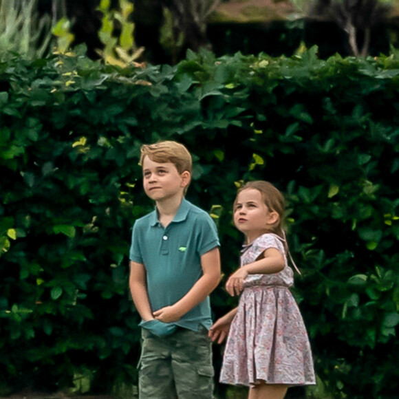 Le prince George de Cambridge et sa soeur la princesse Charlotte de Cambridge lors d'un match de polo de bienfaisance King Power Royal Charity Polo Day à Wokinghan, comté de Berkshire, Royaume Uni, le 10 juillet 2019. 