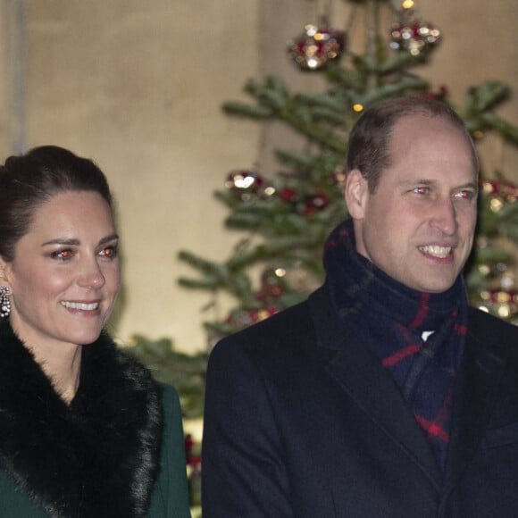 Catherine Kate Middleton, duchesse de Cambridge, le prince William, duc de Cambridge - La famille royale se réunit devant le chateau de Windsor pour remercier les membres de l'Armée du Salut et tous les bénévoles qui apportent leur soutien pendant l'épidémie de coronavirus (COVID-19) et à Noël le 8 décembre 2020. 