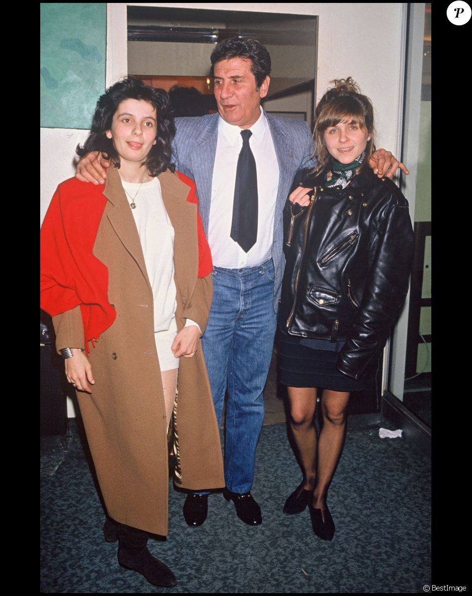 Archives - Gilbert Bécaud et ses filles Jennyfer et Anne à la fête des 25 ans de carrière d'Alice Dona.