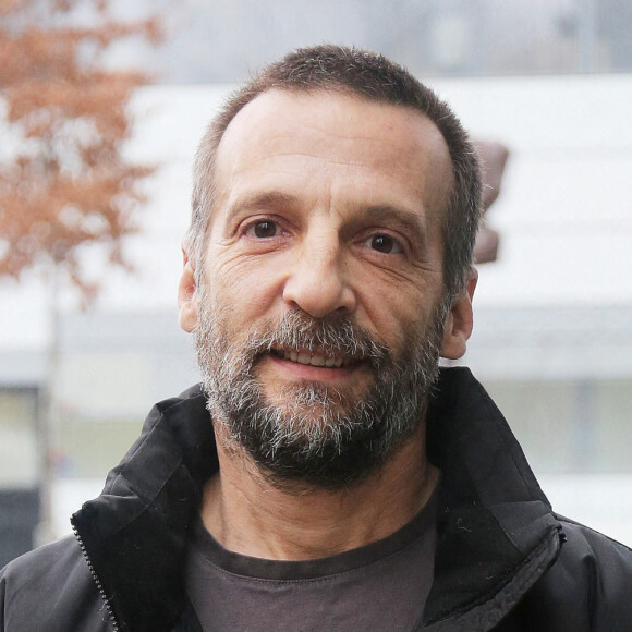 Exclusif - Mathieu Kassovitz à son arrivée dans les studios de la radio RMC à Paris. Le 16 décembre 2020