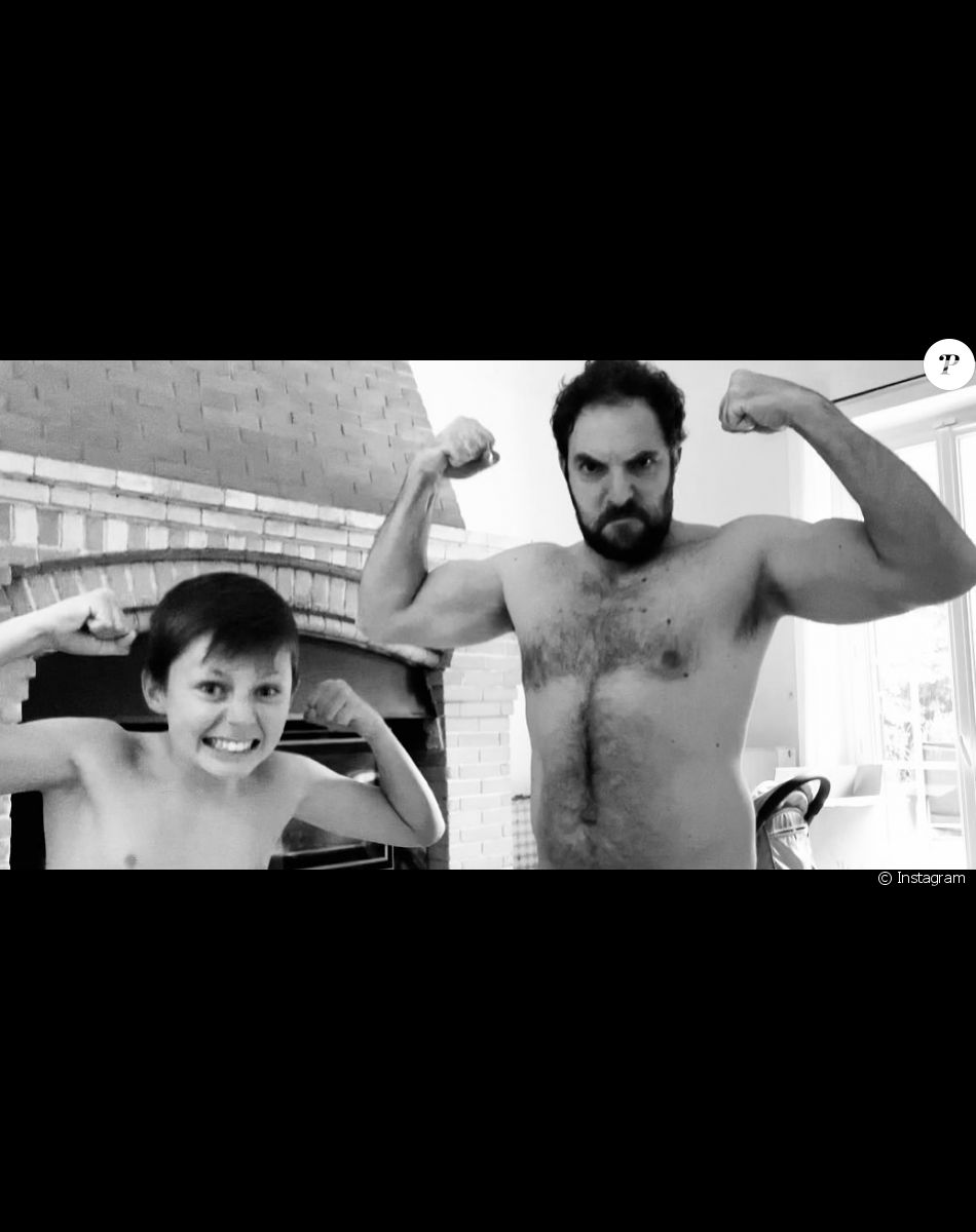 David Mora avec le fils de sa compagne Davina Vigné