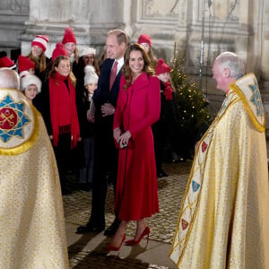 Le prince William, duc de Cambridge, et Catherine (Kate) Middleton, duchesse de Cambridge, assistent au service de chant communautaire Together At Christmas à l'abbaye de Westminster, à Londres, Royaume Uni, le 8 décembre 2021.