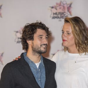 Laure Manaudou et son compagnon Jérémy Frérot - Arrivées à la 17ème cérémonie des NRJ Music Awards 2015 au Palais des Festivals à Cannes, le 7 novembre 2015. 