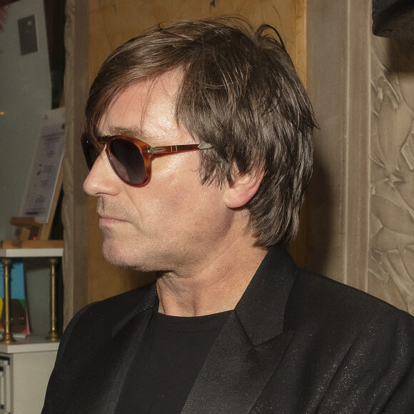 Thomas Dutronc - Lancement du nouveau livre de Jean-Marie Périer "Chroniques d'un dilettante" aux éditions Calmann-Lévy, au café littéraire Les Deux magots à Paris le 26 Octobre 2021 - © Jack Tribeca / Bestimage