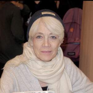 Françoise Hardy au Salon du Livre en 2009.