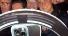 Hugo Manos a partagé des vidéos de sa fête du Nouvel An, à New York, en compagnie de Laurent Ruquier et des amis, sur Instagram.