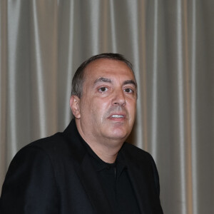 Jean-Marc Morandini fait une déclaration à la presse dans un salon de l'hôtel Radisson à Boulogne-Billancourt, le 19 juillet 2016, dénonçant un complot ... 