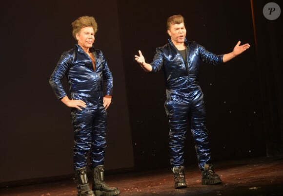 Générale de la pièce "Big Bang" de Igor et Grichka Bogdanoff (Bogdanov) au théâtre du Gymnase à Paris le 8 février 2016. © Veeren/Bestimage