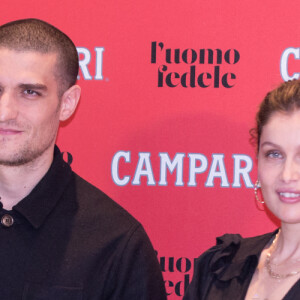 Laetitia Casta et son mari Louis Garrel au photocall du film "L'Homme Fidèle" à Rome, le 5 avril 2019. 