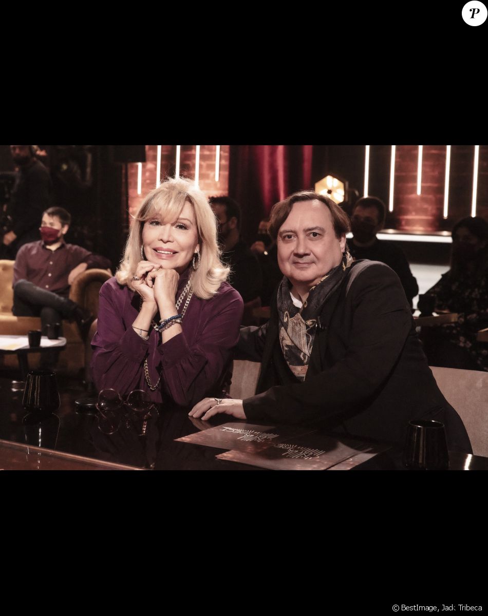 Exclusif - Amanda Lear et Michel Fau - Plateau de l'émission "On Est En Direct". Paris. Le 02 octobre 2021. © Jack Tribeca/Bestimage