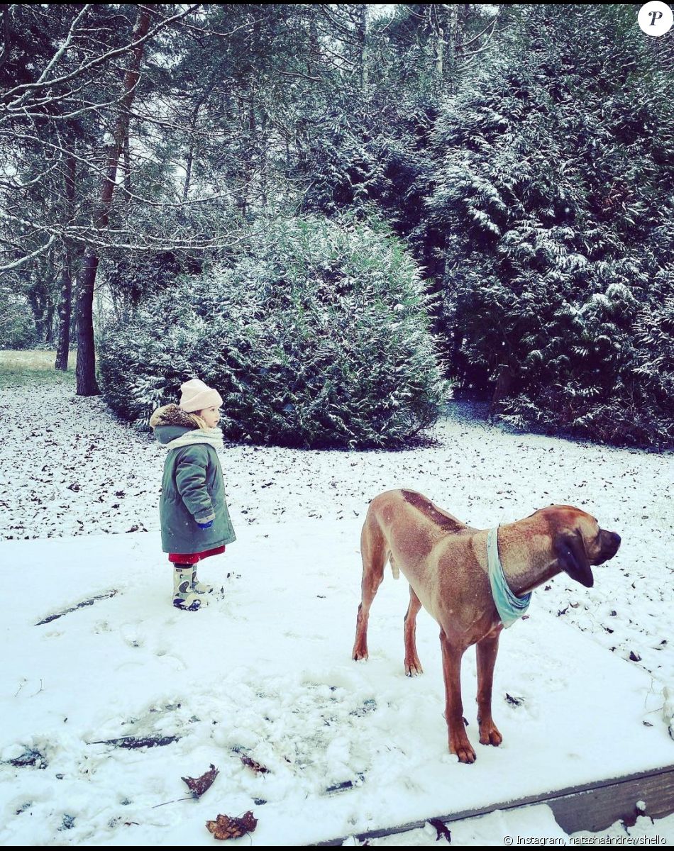 Lola, une des deux filles de Pierre Niney et Natasha Andrews, sur Instagram, 2021.