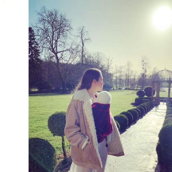 Natasha Andrews et Billie, une des deux filles qu'elle partage avec son compagnon Pierre Niney, sur Instagram, 2019.