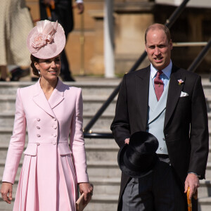 Le prince William, duc de Cambridge, et Catherine (Kate) Middleton, duchesse de Cambridge, lors de la garden-party royale de Buckingham Palace. Londres, le 21 mai 2019.