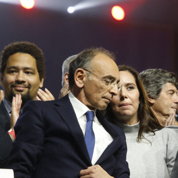 Sarah Knafo, conseillère de Eric Zemmour - Premier meeting de Eric Zemmour, candidat à l'élection présidentielle avec son parti "Reconquête !" à Villepinte le 5 décembre 2021. © Denis Guignebourg / Bestimage 