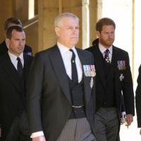 Prince Andrew : Accusé d'agressions sexuelles sur mineure, la reine lui retire ses titres