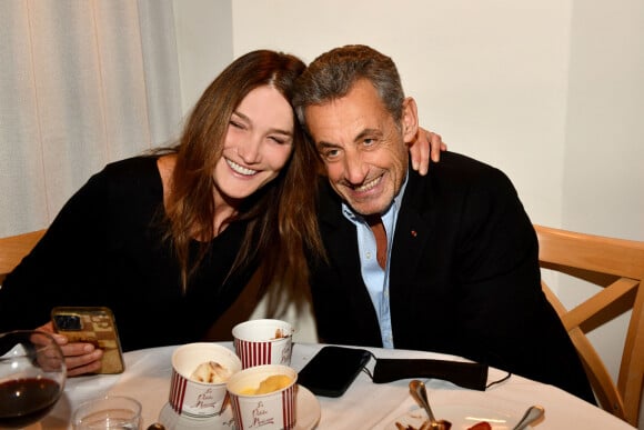 Exclusif - Carla Bruni et Nicolas Sarkozy ont diné en amoureux au restaurant La Petite Maison à Nice. © Bruno Bebert / Bestimage