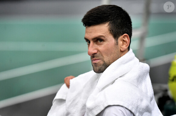 Novak Djokovic remporte la finale homme du Rolex Paris Masters face à Daniil Medvedev le 7 novembre 2021. © Veeren/Bestimage