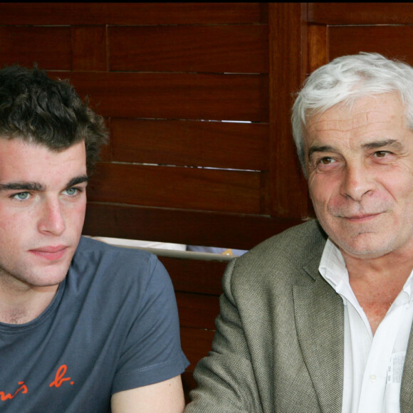 Jacques Weber et son fils Stanley - Tournoi de tennis de Roland-Garros. 2005.