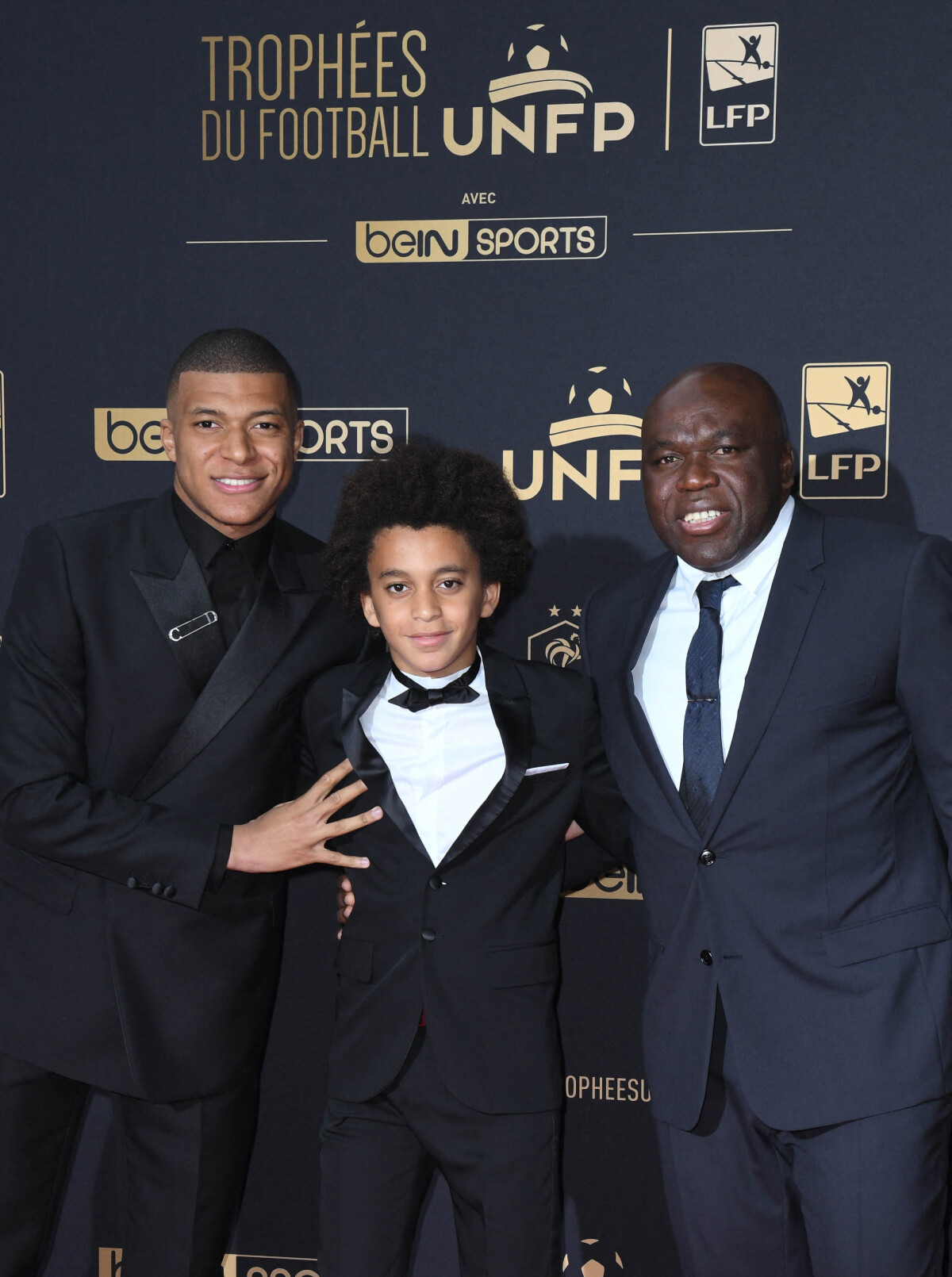 Photo Kylian Mbappé Avec Son Frère Ethan Et Son Père Wilfried Au Photocall De La 28ème 9847