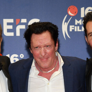 Ezio Greggio, le Fondateur et Président du Festival, Michael Madsen, qui a reçu le Monte-Carlo Film Festival Award, et Andrea Lervolino durant la soirée de remise des prix de la 16ème édition du Monte-Carlo Film Festival de la Comédie au Grimaldi Forum, à Monaco le 9 mars 2019. © Bruno Bebert/Bestimage 