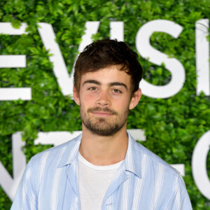 Clément Remiens pour la série Ici tout commence, sur le photocall du 60eme Festival de Télévision de Monte-Carlo au Grimaldi Forum à Monaco le 20 juin 2021. © Bruno Bebert/Bestimage 