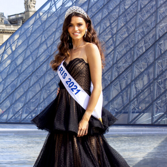 Shooting photo de Diane Leyre Miss Île-de-France 2021 et Miss Paris 2021, à Paris, France, le 21 juillet 2021. © Edward Tur via Bestimage