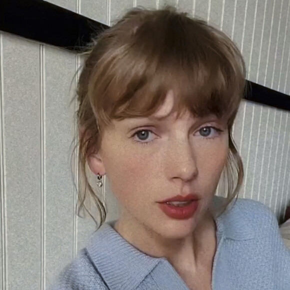 La chanteuse Taylor Swift pose sur Instagram