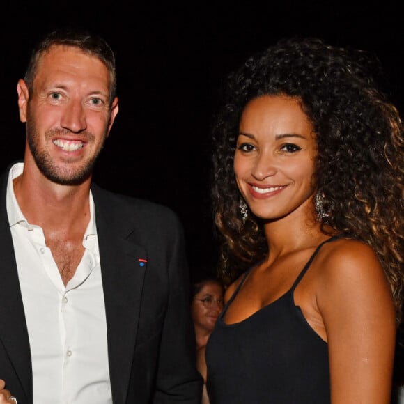 Alain Bernard, le champion olympique de natation et ambassadeur de la Fondation, sa compagne Faustine, à gauche, et Cindy Fabre durant la soirée de la Fondation Claude Pompidou sur le toit terrasse de l'hôtel Aston La Scala, après la remise du prix 2018. Cette année, c'est le professeur Guylène Page du CHU de Poitiers qui a reçu le chèque de 100000 euros pour le 9ième prix Claude Pompidou pour la recherche sur la maladie d'Alzheimer à la Fondation Claude Pompidou à Nice, France, le 14 septembre 2018. © Bruno Bebert-LMS/Bestimage