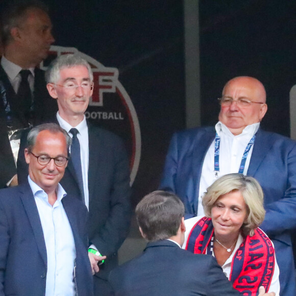 Le président de la République française Emmanuel Macron, Pierre Sarkozy, Philippe de Villiers, Valérie Pécresse et son mari Jérôme lors de la finale de la Coupe de France opposant le club de Vendée les Herbiers Football (VHF) au Club du Paris Saint-Germain au Stade de France à Saint-Denis, Seine Saint-Denis, France, le 9 mai 2018.