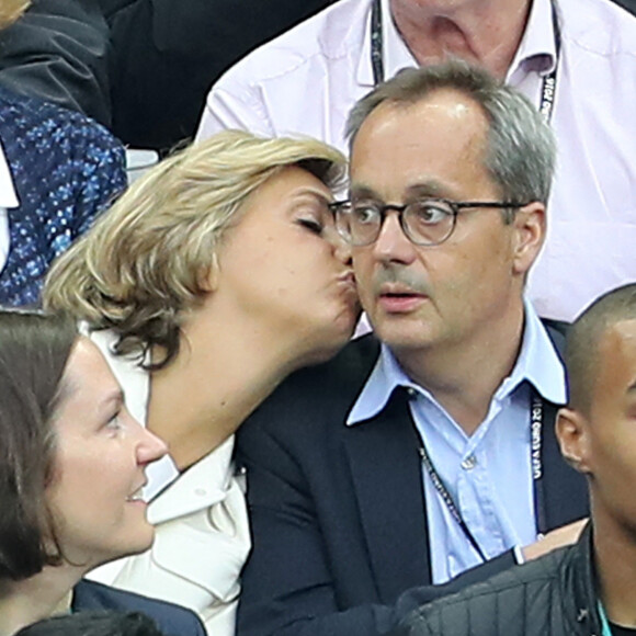 Valérie Pécresse et son mari Jérôme au match d'ouverture de l'Euro 2016, France-Roumanie au Stade de France, le 10 juin 2016