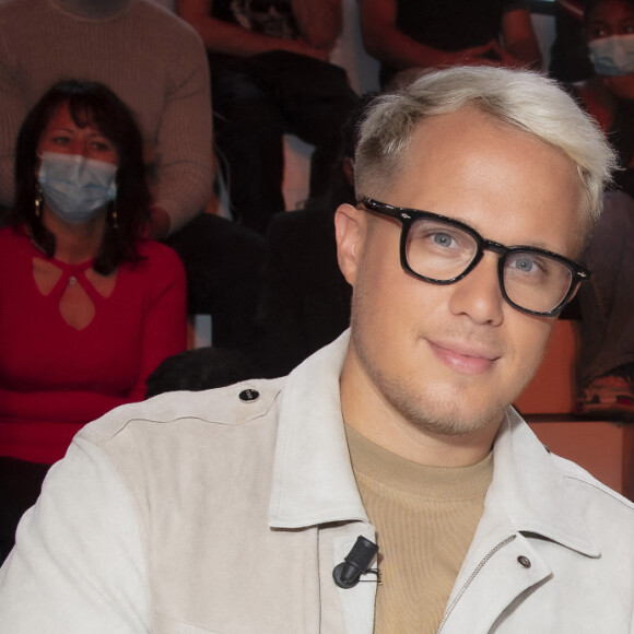 Exclusif - Guillaume Genton et Delphine Wespiser lors de l'émission Touche pas à mon poste (TPMP) diffusée en direct sur C8 le 11 octobre 2021. © Jack Tribeca / Bestimage 