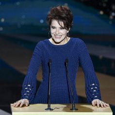 Fanny Ardant sur scène lors de la 46ème cérémonie des César à l'Olympia à Paris le 12 mars 202. © Dominique Charriau/ Pool / Bestimage 