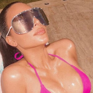 Kim Kardashian, torride en bikini, profite de vacances. Janvier 2022.