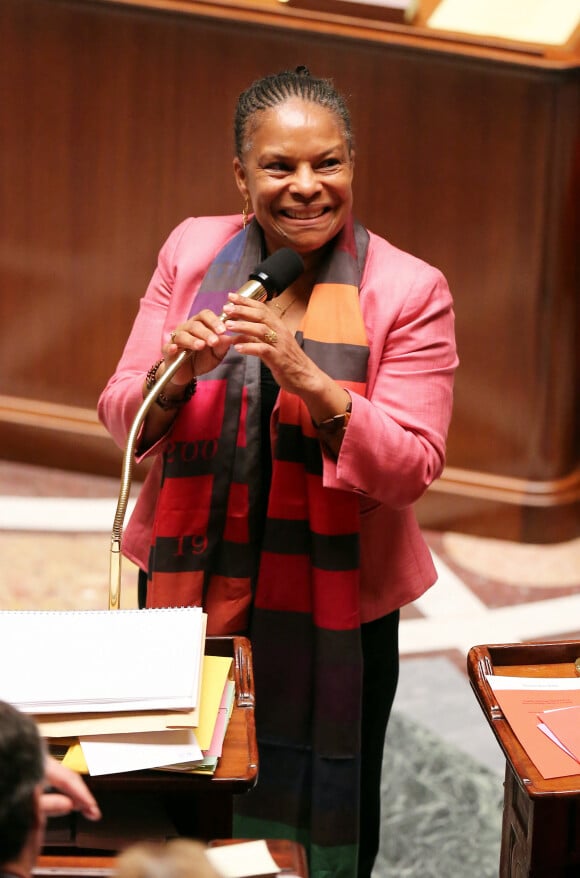 Christiane Taubira - Séance de questions au gouvernement à l'Assemblée Nationale à Paris le 5 février 2013.