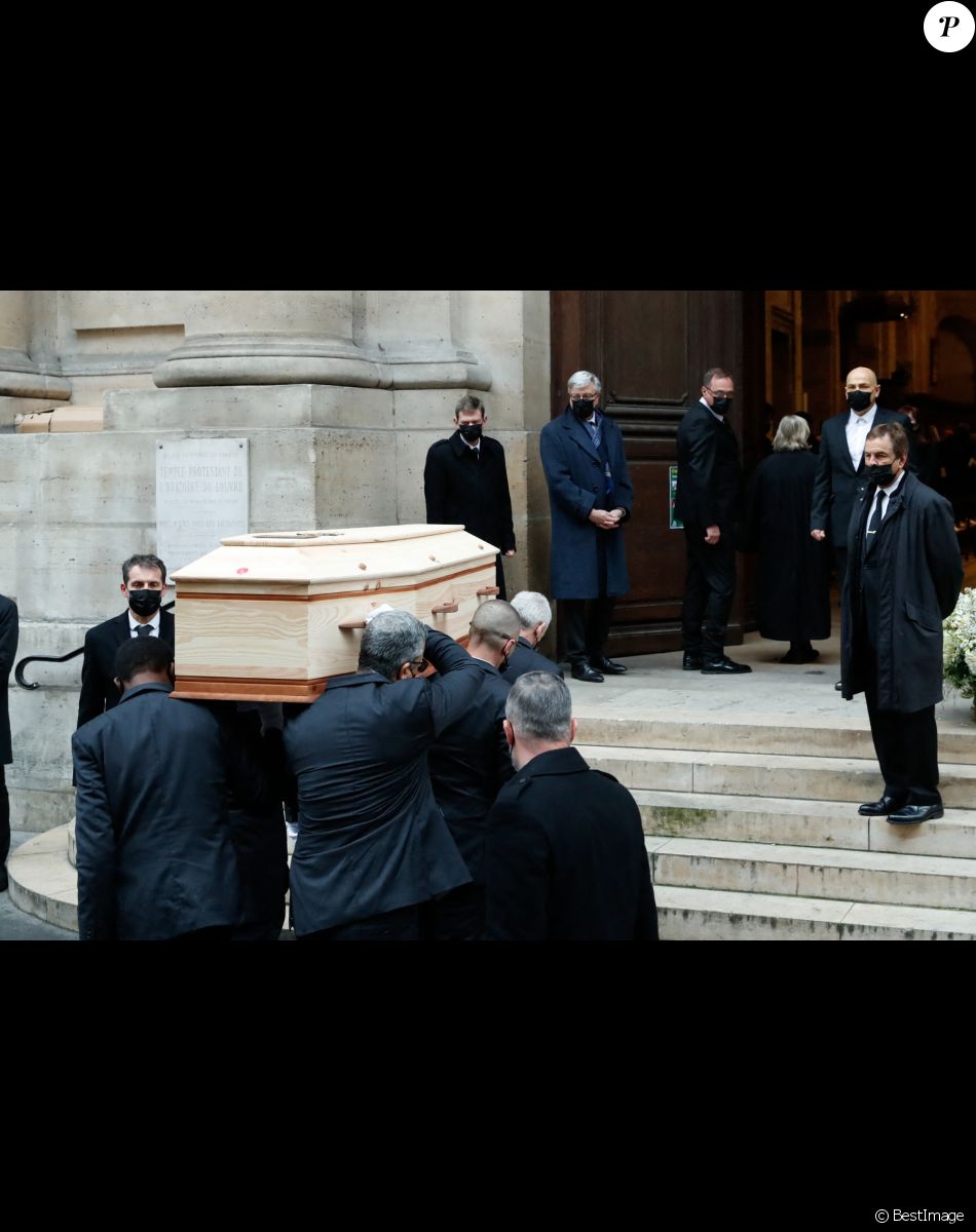 Illustration cercueil - Arrivées aux obsèques de Thierry Mugler au temple protestant de l'Oratoire du Louvre à Paris