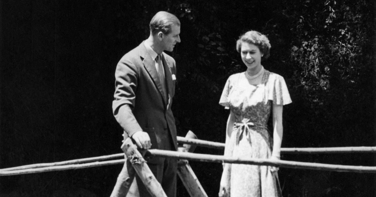 Elizabeth II : Ce jour où Philip lui a annoncé qu’elle était reine, à des milliers de kilomètres du trône Elizabeth II : Ce jour où Philip lui a annoncé qu’elle était reine, à des milliers de kilomètres du trône