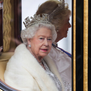 La reine Elisabeth II d'Angleterre - La famille royale d'Angleterre à son arrivée à l'ouverture du Parlement au palais de Westminster à Londres. Le 14 octobre 2019