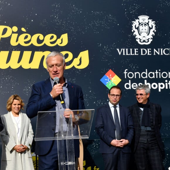 Brigitte Macron, Christian Estrosi, le maire de Nice, Laura Tenoudji Estrosi et Didier Deschamps durant la clôture nationale de l'opération Pièces Jaunes 2022, sur la colline du Château à Nice, le 4 février 2022. La Fondation Hôpitaux de Paris-Hôpitaux de France organise chaque année l'opération Pièces Jaunes, une collecte de fonds en faveur des enfants et adolescents hospitalisés. Depuis 1989, l'opération Pièces Jaunes a déjà aidé les équipes soignantes et médicales à concrétiser près de 15000 projets au bénéfice des patients, des soignants et des aidants et 6500 projets au profit des personnes âgées. © Bruno Bebert / Bestimage