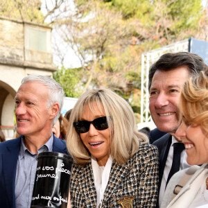 Didier Deschamps, Brigitte Macron, Christian Estrosi, le maire de Nice, et Laura Tenoudji Estrosi durant la clôture nationale de l'opération Pièces Jaunes 2022, sur la colline du Château à Nice, le 4 février 2022. La Fondation Hôpitaux de Paris-Hôpitaux de France organise chaque année l'opération Pièces Jaunes, une collecte de fonds en faveur des enfants et adolescents hospitalisés. Depuis 1989, l'opération Pièces Jaunes a déjà aidé les équipes soignantes et médicales à concrétiser près de 15000 projets au bénéfice des patients, des soignants et des aidants et 6500 projets au profit des personnes âgées. © Bruno Bebert / Bestimage